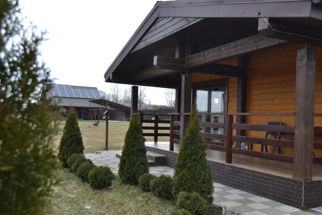 Хомене Villa Rzhyshchiv Eksteriør billede