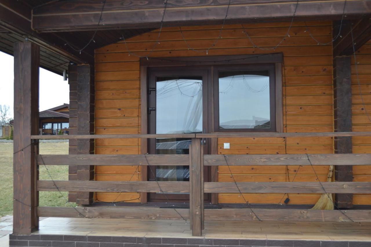 Хомене Villa Rzhyshchiv Eksteriør billede