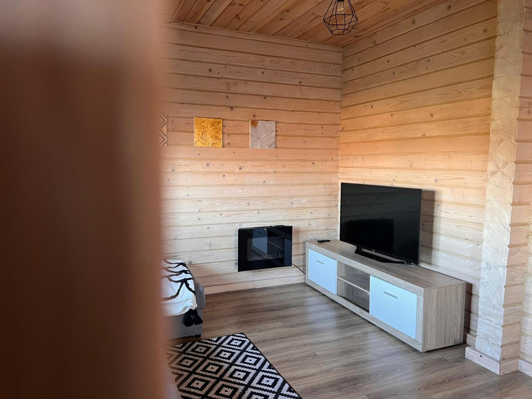 Хомене Villa Rzhyshchiv Eksteriør billede