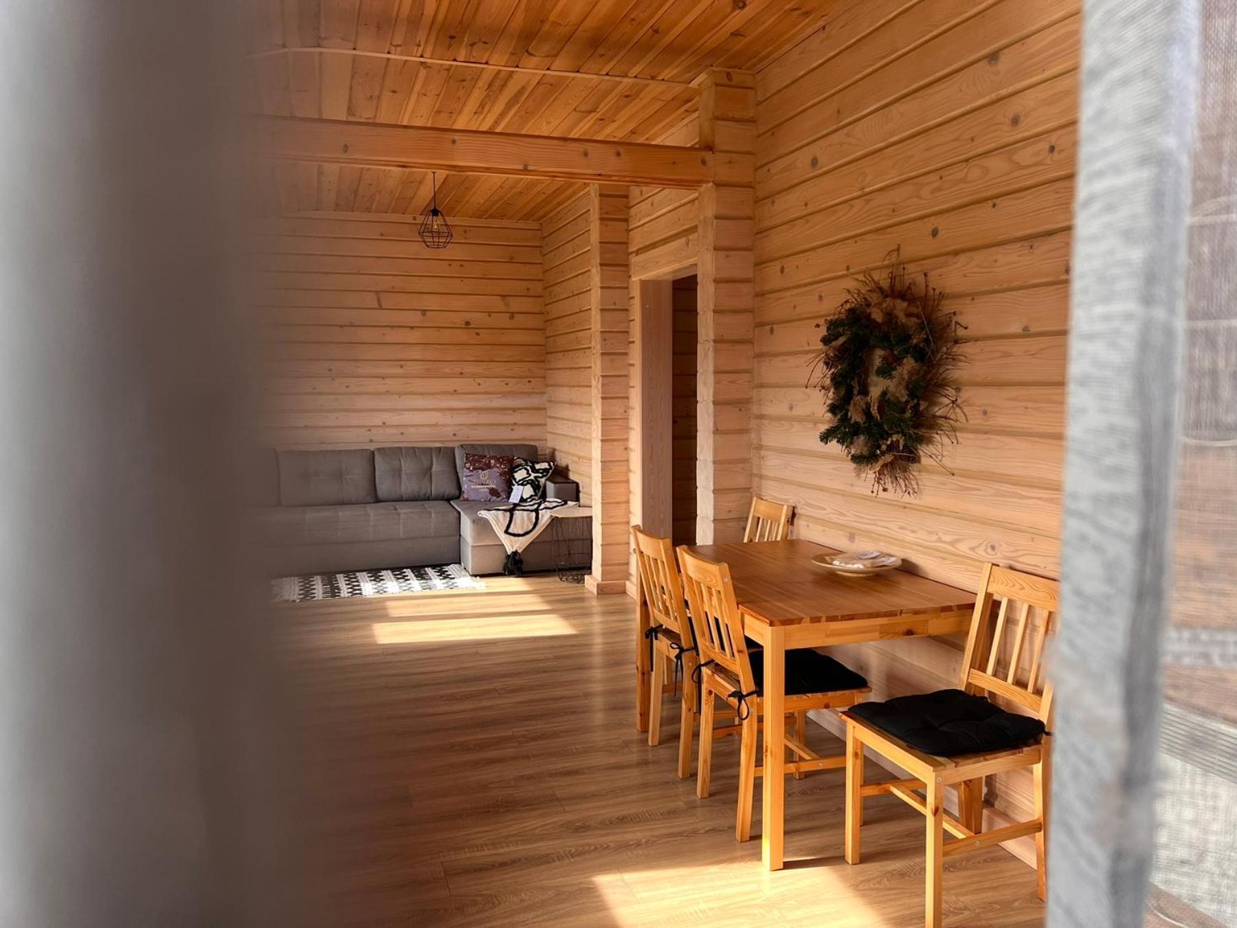 Хомене Villa Rzhyshchiv Eksteriør billede